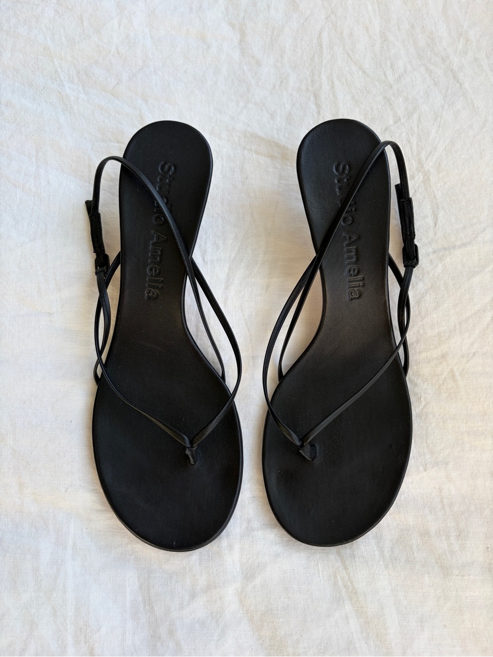 Studio Amelia Wishbone 50 Leather Skinny Strap Flip Flop Kitten Heels Black - Picture 1 of 10